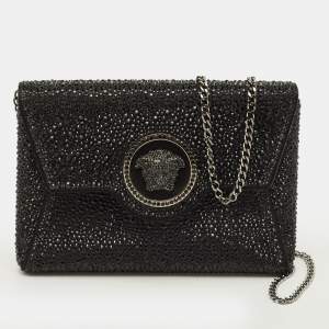 مملوكة مسبقًا Versace La Medusa Crystals Black Satin Chain Clutch