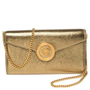 Pre Owned Versace Metallic Gold Leather Medusa Wallet on Chain
