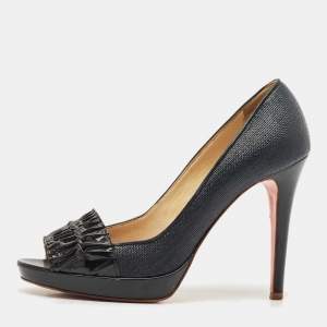 مملوكة مسبقًا Versace Black Coated Raffia and Patent Leather Peep Toe Pumps Size 38