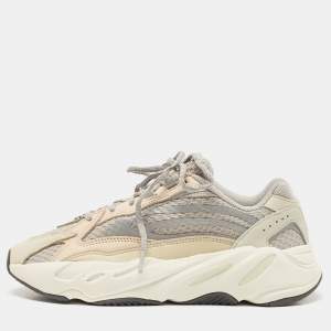 Pre Owned Yeezy x Adidas Multicolor Fabric and Leather Boost 700 V2 cream Sneakers Size 40 2/3