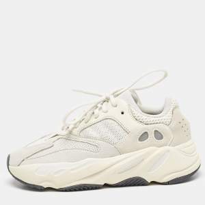 Yeezy x Adidas Cream Suede and Mesh Boost 700 Analog Sneakers Size 39 1/3
