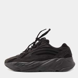 Pre Owned Yeezy x Adidas Black Suede and Mesh Boost 700 V2 Vanta Sneakers Size 38 2/3