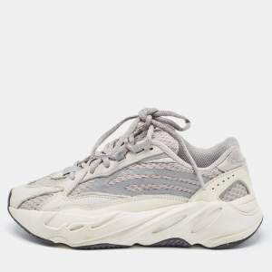 Pre Owned Yeezy x Adidas White/Grey Nubuck and Fabric Boost 700 V2 Sneakers Size 37 1/3