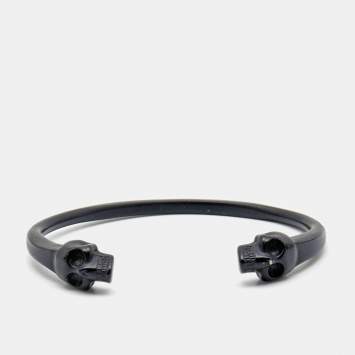 Pre Owned Alexander McQueen Black Tone Twin Skull Motif Open Cuff Bracelet