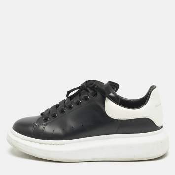 Pre Owned Alexander McQueen Black/White Leather Larry Sneakers Size 40