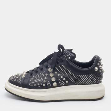 Pre Owned Alexander McQueen Black Leather Studded Low Top Sneakers Size 43