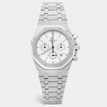 Pre Owned Audemars Piguet Silver Stainless Steel Royal Oak 26300ST.OO.1110ST.05 Men's Wristwatch 39 mm