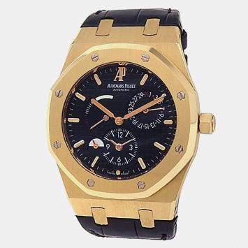 Pre Owned Audemars Piguet Royal Oak 26120BA.OO.D088CR.01 Automatic Black 18K Yellow Gold Men’s Wristwatch 39 mm