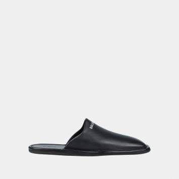 Pre Owned Balenciaga Black Leather Mules Size 39