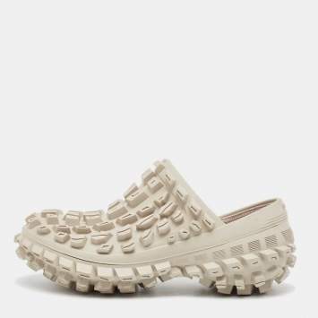 Pre Owned Balenciaga Grey Rubber Defender  Mules Sandals Size 41