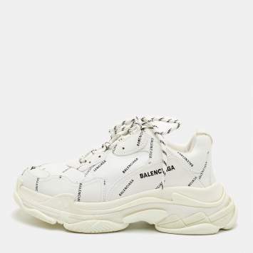 مملوكة مسبقًا حذاء رياضي بالنسياغا تربل س مقاس 44 جلد صناعي أبيض بشعار جرافيتي ورباط كامل