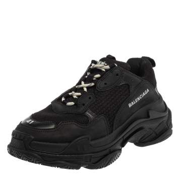 مملوكة مسبقًا Balenciaga Black Mesh And Leather Triple S Low Top Sneakers Size 41