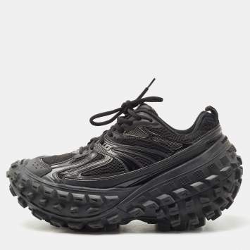 Pre Owned Balenciaga Black Leather and Mesh Defender Sneakers Size 42