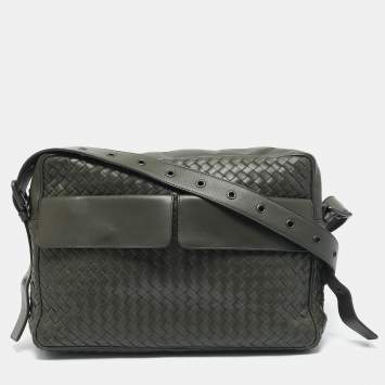Pre Owned Bottega Veneta Green Intrecciato Leather Double Pocket Messenger Bag