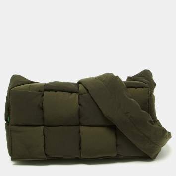 Pre Owned Bottega Veneta Green Intrecciato Nylon Cassette Messenger Bag