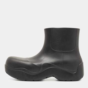 Pre Owned Bottega Veneta Black  Rubber Puddle Ankle Boot Size 42