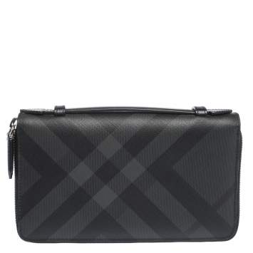 Pre Owned Burberry Black House Check Coated Canvas and Leather Reeves Double Zip Wallet 
