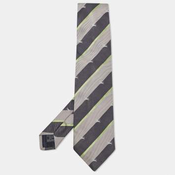 Pre Owned Burberry Grey Diagonal Striped Silk Tie