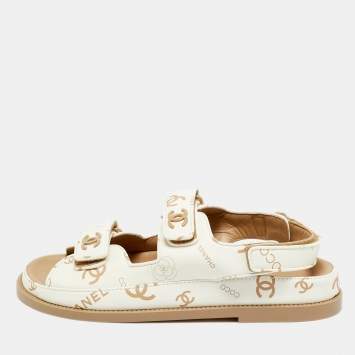 Pre Owned Chanel White Leather Dad Flat Sandals Size 38.5