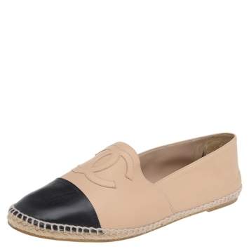 Pre Owned Chanel Beige/Black Leather CC Slip On Espadrilles Size 41