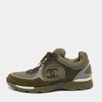 Pre Owned Chanel Multicolor Suede and Leather CC Low-Top Sneakers Size 43