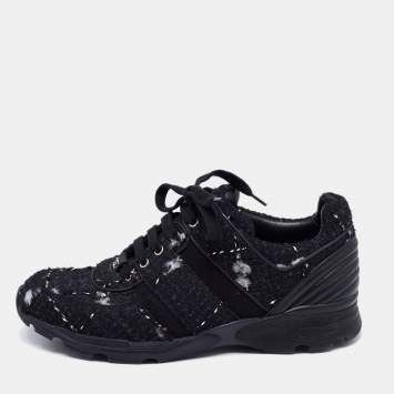 Pre Owned Chanel Black Tweed and Leather Low Top Sneakers Size 41