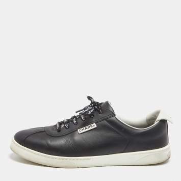 Pre Owned Chanel Black Leather Logo Lace Up CC Low Top Sneakers Size 43