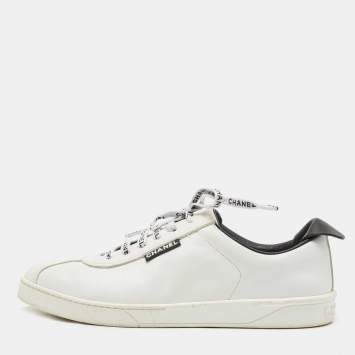 Pre Owned Chanel White Leather Logo Lace Up CC Low Top Sneakers Size 42