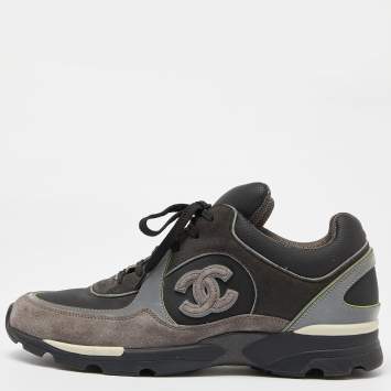 Pre Owned Chanel Grey/Black Leather and Suede CC Low-Top Sneakers Size 42