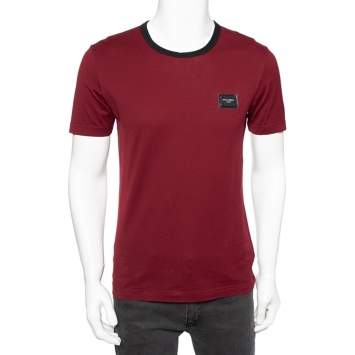Pre Owned Dolce & Gabbana Burgundy Cotton Knit Logo Plaque Detail Crewneck T-Shirt M