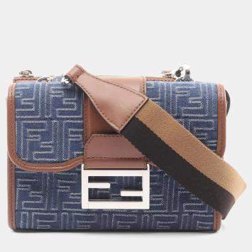 مملوكة مسبقًا حقيبة فندي دبل باغيت زوكا كانفاس وجلد كحلي بني