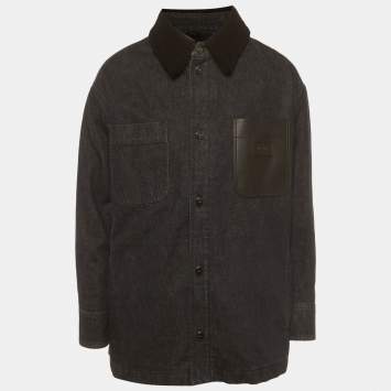 مملوكة مسبقًا جاكيت فيندي دنيم أزرق مع حواف شيرلينج مقاس كبير جداً (اكس لارج)