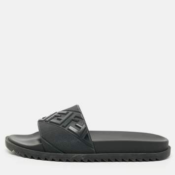 Pre Owned صندل سلايد فلات فنْدي شعار مطاط أسود مقاس 41