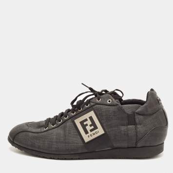 Pre Owned Fendi Black Coated Canvas F Logo Low Top Sneakers Size 42