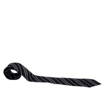 Pre Owned Giorgio Armani Black Diagonal Striped Silk Jacquard Classic Tie