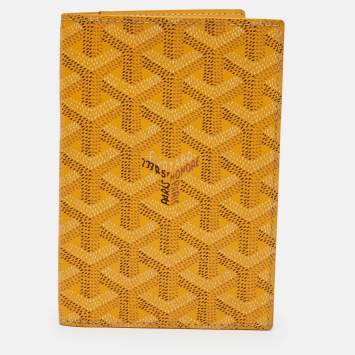 مملوكة مسبقًا Goyard Grenelle Passport Holder Yellow Goyardine Coated Canvas 