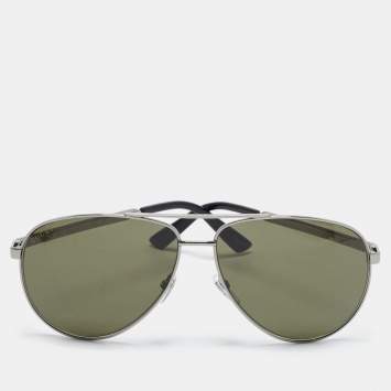 مملوكة مسبقًا Gucci Black/Silver Tone GG0137S Aviator Sunglasses