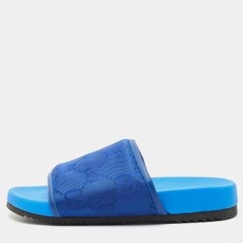 مملوكة مسبقًا Gucci Blue Jumbo GG Nylon Slide Sandals Size 43
