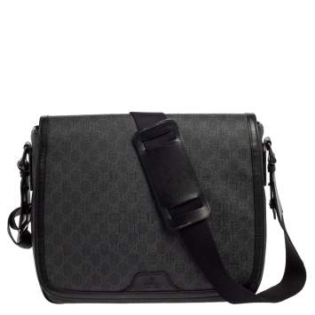 Pre Owned Gucci Black GG Supreme Canvas Messenger Bag