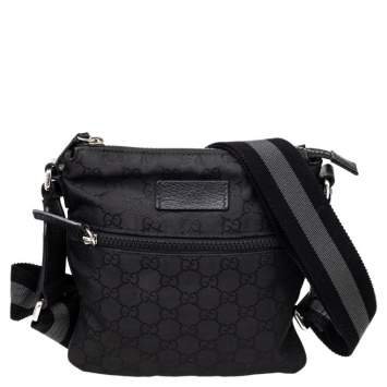 Pre Owned Gucci Black GG Nylon and Leather Messenger Bag