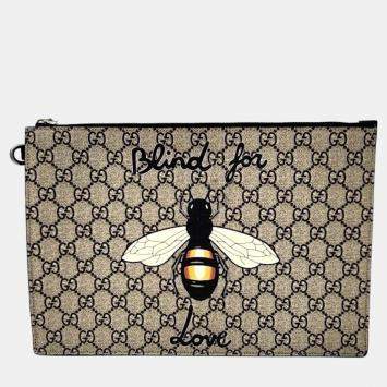 Pre Owned Gucci GG Supreme Clutch (473904)