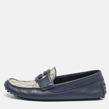 مملوكة مسبقًا Gucci Navy Blue/Beige Leather and GG Supreme Canvas Interlocking G Loafers Size 44.5