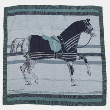 مملوكة مسبقًا Hermes Carre H Cheval A La Couverture Horse Blanket Spiral Size 100 Ciel / Blue Marine / Celadonh104277T Cashmere70% Silk30%