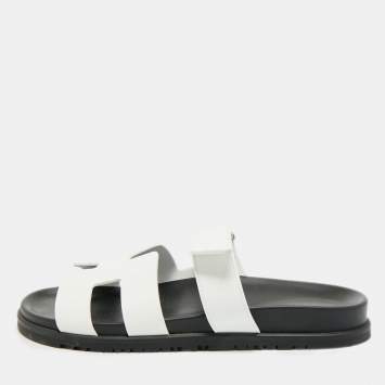 مملوكة مسبقًا Hermes Chypre Size 41.5 White Leather Flat Slide