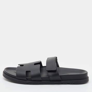 مملوكة مسبقًا Hermes Chypre Size 44 Black Leather Flat Sandals