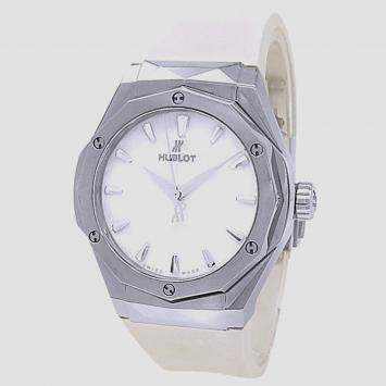 Hublot Classic Fusion 550.NS.2200.RW.ORL20 Automatic White Titanium Men's Wristwatch 40 mm