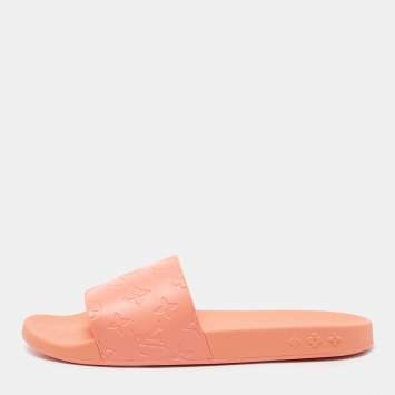 مملوكة مسبقًا Louis Vuitton Orange  Rubber Waterfront Mule Sandals Size 45