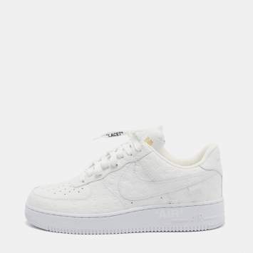 Pre Owned Louis Vuitton/Air Force  White Leather  Low Top Sneakers Size 43