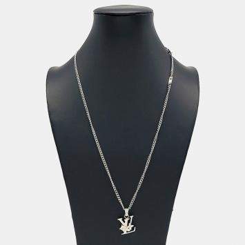 Pre Owned Louis Vuitton Monogram Row Pendant Necklace