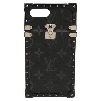 Pre Owned Louis Vuitton Monogram Eclipse Eye Trunk iPhone 7 Plus Case